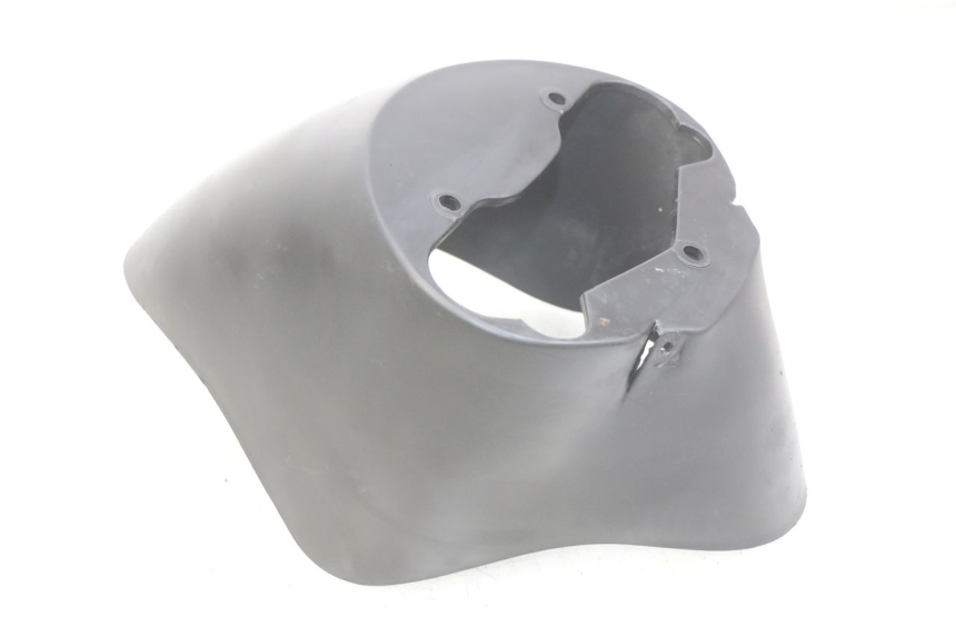 photo de GARDE BOUE AVANT PIAGGIO ZIP 4T 50 (2018 - 2020) - Gros plan technique