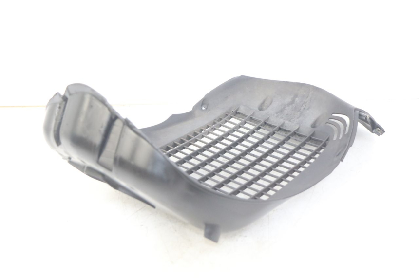 photo de GRILLE RADIATEUR PIAGGIO BEVERLY 125 (2010 - 2015) - Zoom état d’usage