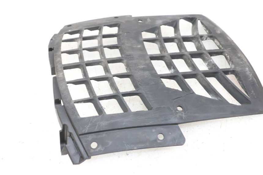 photo de GRILLE RADIATEUR KYMCO DINK STREET 125 (2009 - 2014) - Zoom état d’usage