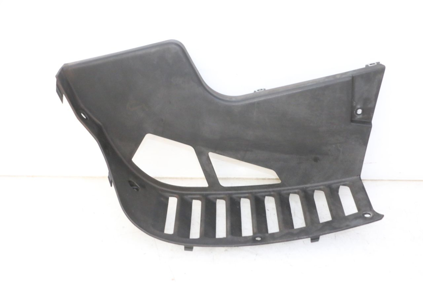 photo de GRILLE RADIATEUR DROITE QUADRO 4 4D 350 (2015 - 2018) - Vue principale