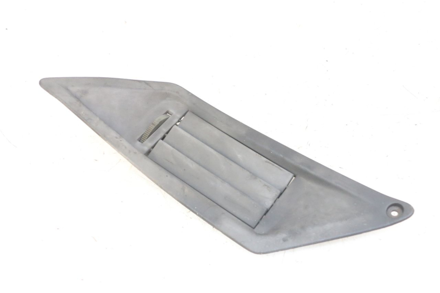 photo de GRILLE RADIATEUR DROITE GILERA NEXUS 125 (2009 - 2013) - Pièce contrôlée