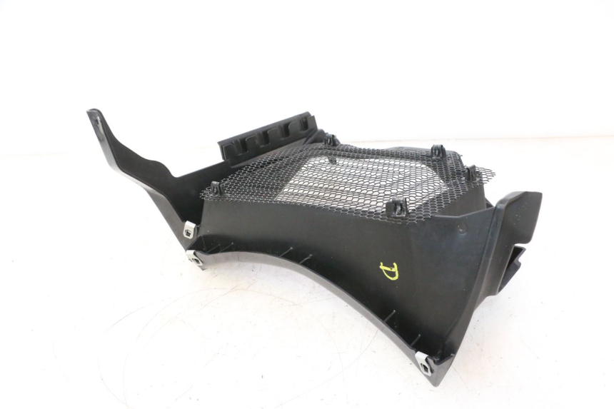 photo de GRILLE RADIATEUR DROITE CAN-AM SPYDER RS 1000 (2008 - 2012) - Gros plan technique