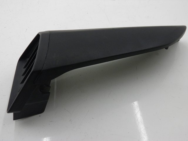 photo de GRILLE RADIATEUR DROITE YAMAHA YBR 125 (2007 - 2009) - Zoom état d’usage