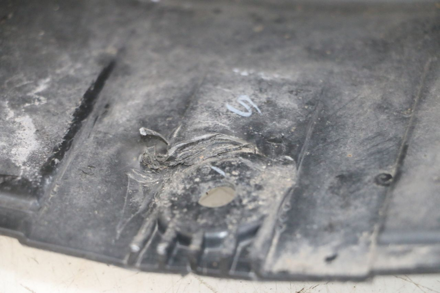 photo de GRILLE RADIATEUR HONDA FORZA ABS 300 (2013 - 2017) - Détail de la pièce