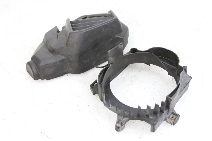 photo de GRILLE RADIATEUR HONDA FORZA 125 (2015 - 2016) - Vue d’ensemble