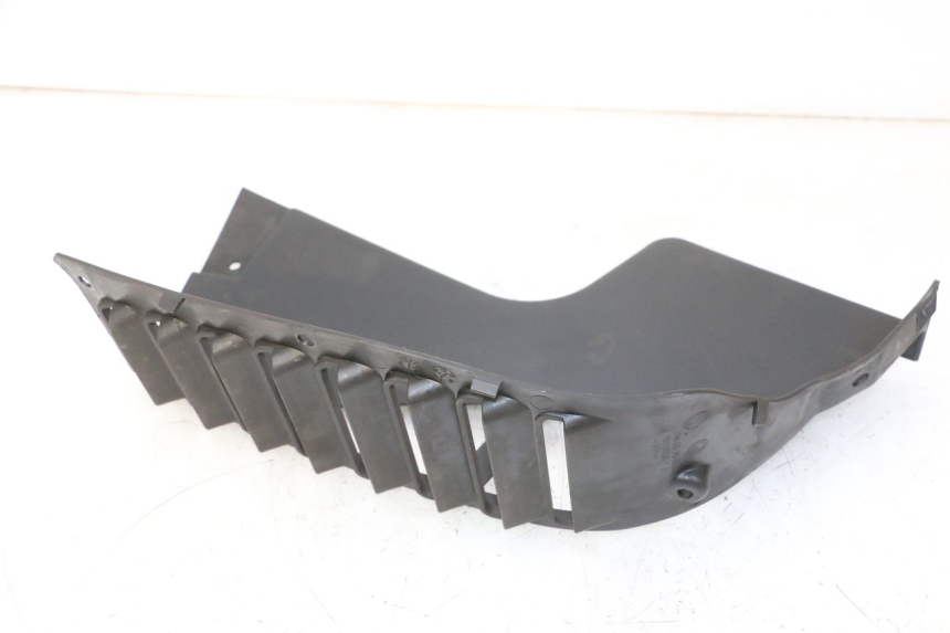 photo de GRILLE RADIATEUR GAUCHE QUADRO 4 4D 350 (2015 - 2018) - État de surface