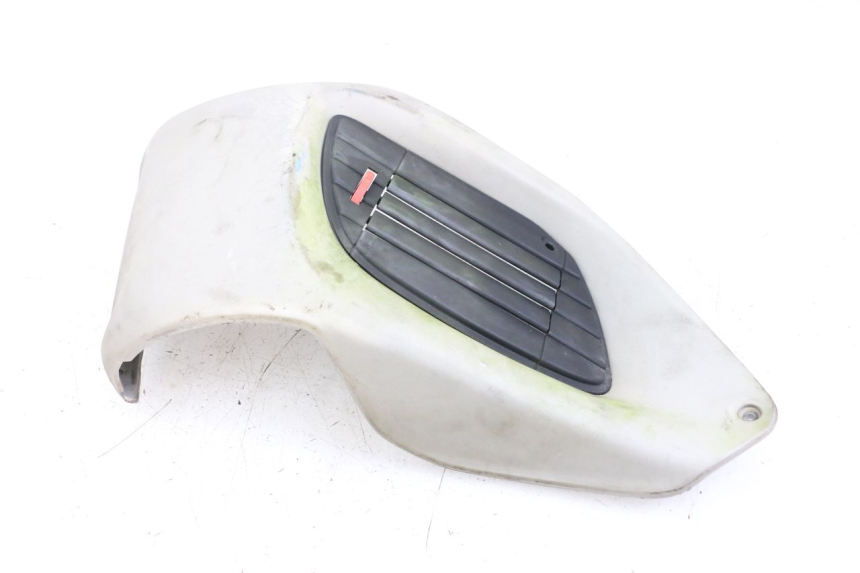 photo de GRILLE RADIATEUR GAUCHE GILERA RUNNER LC 50 (1997 - 1998) - Points de fixation