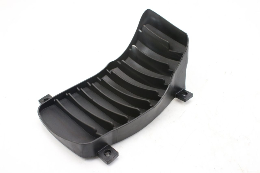 photo de GRILLE RADIATEUR GAUCHE PIAGGIO VESPA GTS IGET ABS 125 (2017 - 2023) - Vue principale