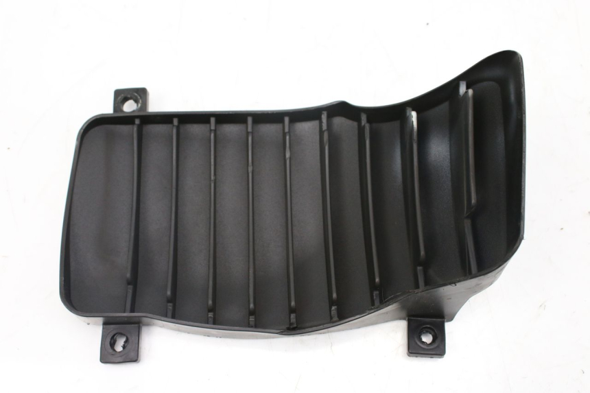 photo de GRILLE RADIATEUR GAUCHE PIAGGIO VESPA GTS IGET ABS 125 (2017 - 2023) - Zoom état d’usage