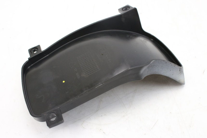 photo de GRILLE RADIATEUR GAUCHE PIAGGIO VESPA GTS IGET ABS 125 (2017 - 2023) - Autre angle de vue