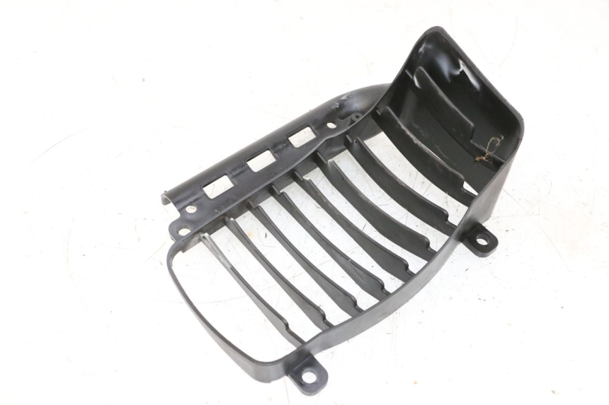 photo de GRILLE RADIATEUR GAUCHE PIAGGIO VESPA GTS SUPER IE 125 (2009 - 2016) - Vue principale