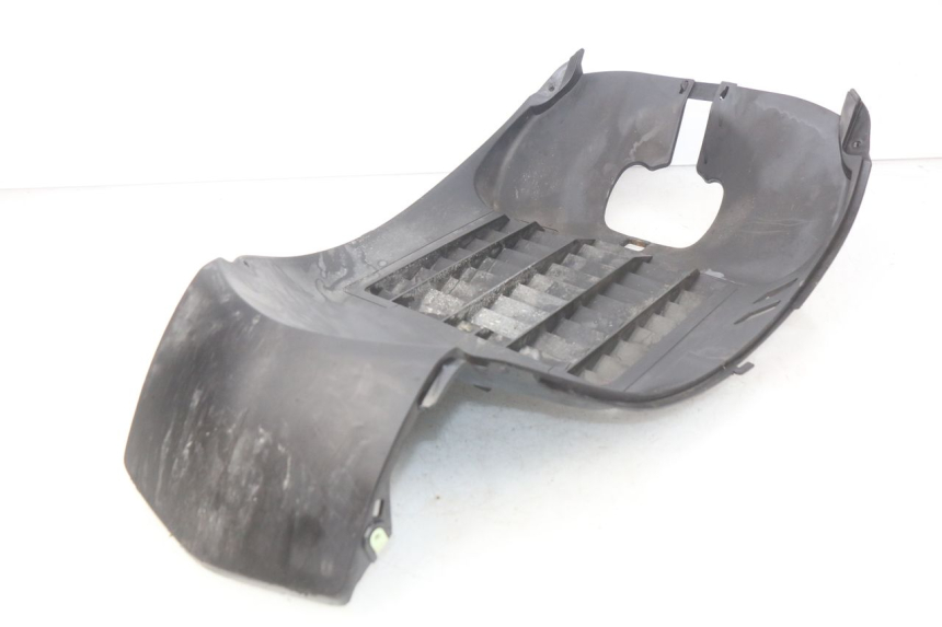 photo de GRILLE RADIATEUR PEUGEOT GEOPOLIS 400 (2007 - 2013) - Zoom état d’usage