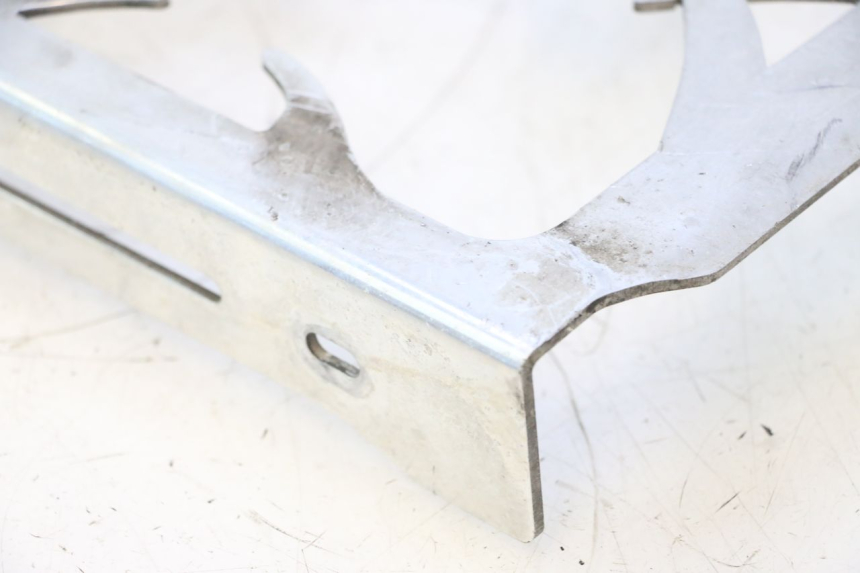 photo de GRILLE RADIATEUR SUZUKI GSR 600 (2005 - 2012) - Pièce contrôlée