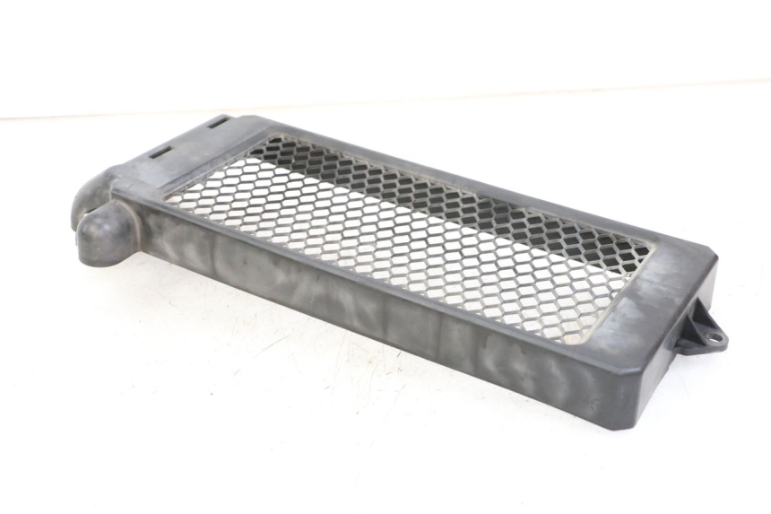 photo de GRILLE RADIATEUR HONDA VT C2 SHADOW 750 (1997 - 2001) - Points de fixation