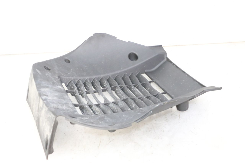 photo de GRILLE RADIATEUR SYM JOYMAX 125 (2010 - 2017) - Zoom état d’usage