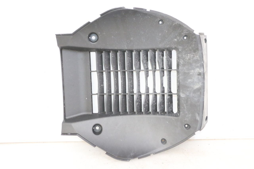 photo de GRILLE RADIATEUR SYM JOYMAX 125 (2010 - 2017) - Gros plan technique