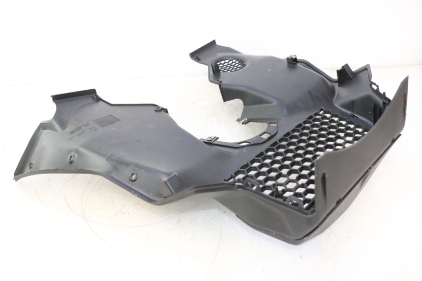photo de GRILLE RADIATEUR PIAGGIO MP3 HPE 530 (2022 - 2026) - Zoom état d’usage