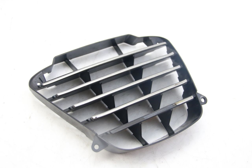 photo de GRILLE RADIATEUR PIAGGIO MP3 125 (2006 - 2014) - Autre angle de vue