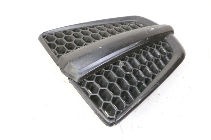 photo de GRILLE RADIATEUR PIAGGIO MP3 500 (2011 - 2015) - Autre angle de vue