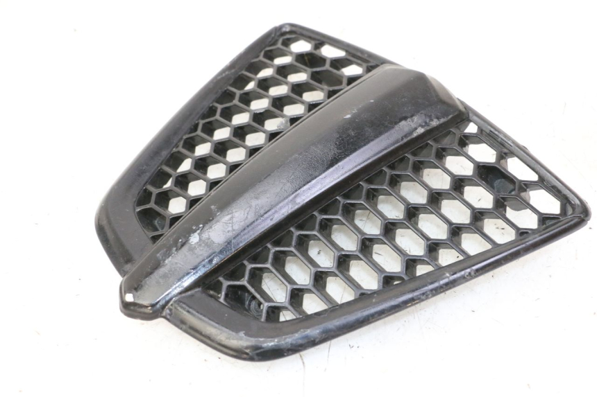 photo de GRILLE RADIATEUR PIAGGIO MP3 500 (2011 - 2015) - Points de fixation