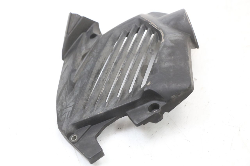 photo de GRILLE RADIATEUR MBK MW TRYPTIK 125 (2014 - 2016) - Zoom état d’usage