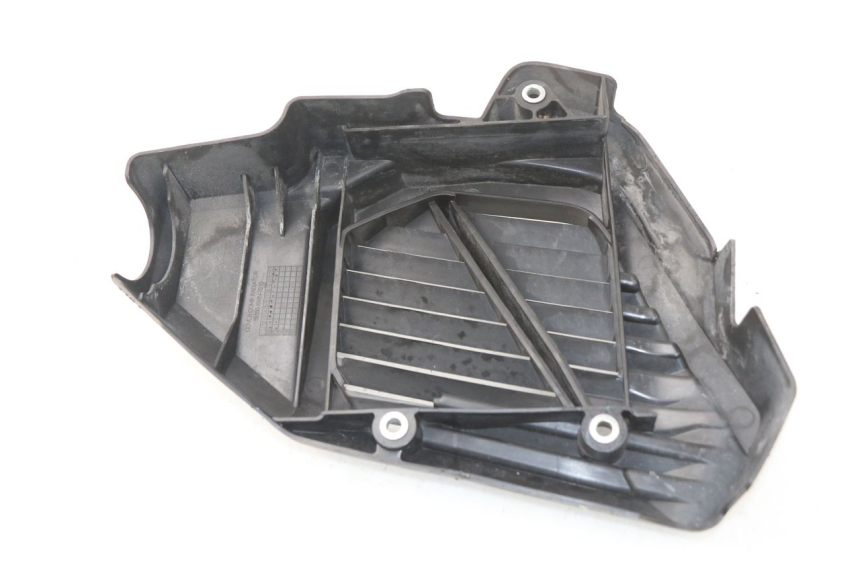 photo de GRILLE RADIATEUR HONDA PCX (JF47) 125 (2012 - 2013) - Zoom état d’usage