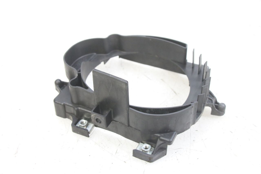 photo de GRILLE RADIATEUR HONDA PCX (JF47) 125 (2012 - 2013) - Autre angle de vue