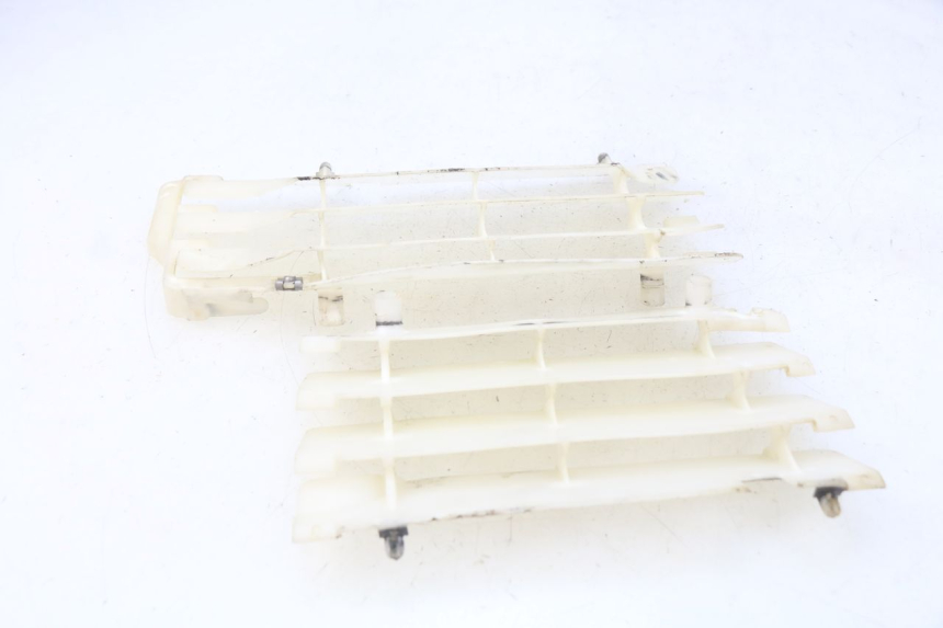 photo de GRILLE RADIATEUR SUZUKI RM-Z RMZ 250 (2010 - 2016) - Zoom état d’usage