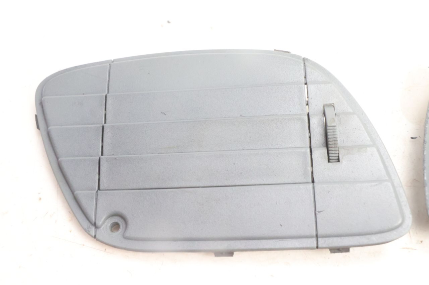 photo de GRILLE RADIATEUR GILERA RUNNER SP 50 (2002 - 2004) - Autre angle de vue