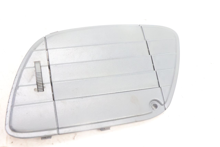 photo de GRILLE RADIATEUR GILERA RUNNER SP 50 (2002 - 2004) - Gros plan technique