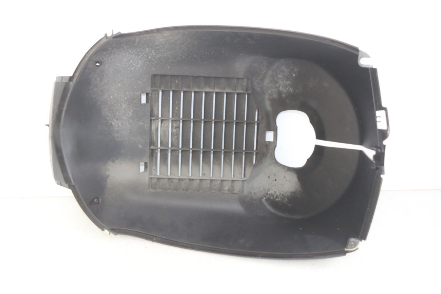 photo de GRILLE RADIATEUR PEUGEOT SATELIS 125 (2010 - 2012) - Vue principale