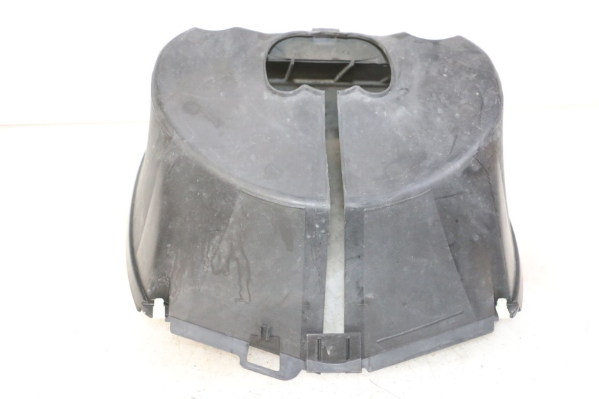 photo de GRILLE RADIATEUR PEUGEOT SATELIS 250 (2006 - 2012) - Gros plan technique