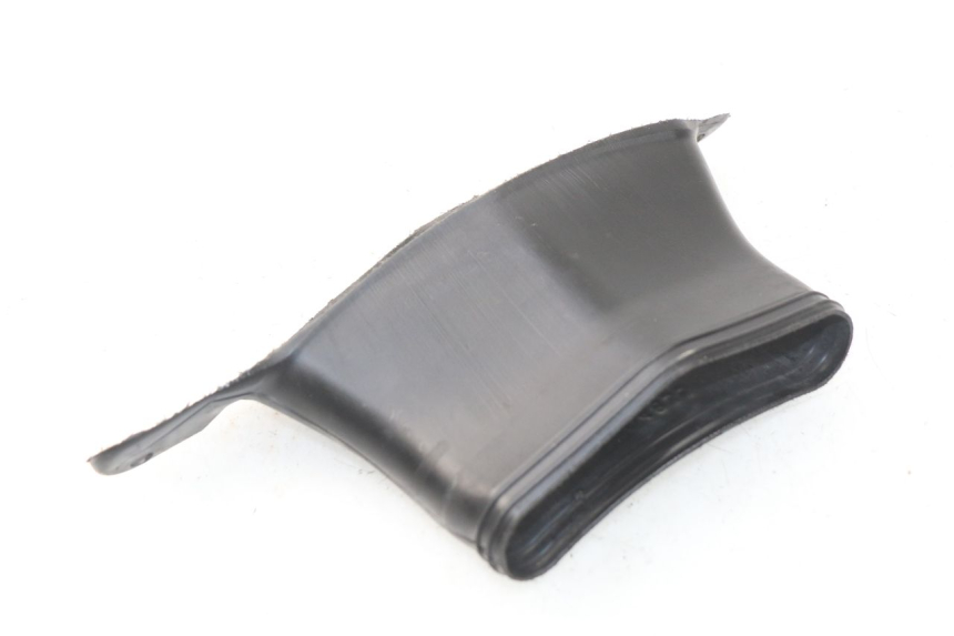 photo de GRILLE RADIATEUR TRIUMPH SPRINT ST ABS 1050 (2005 - 2007) - Détail de la pièce