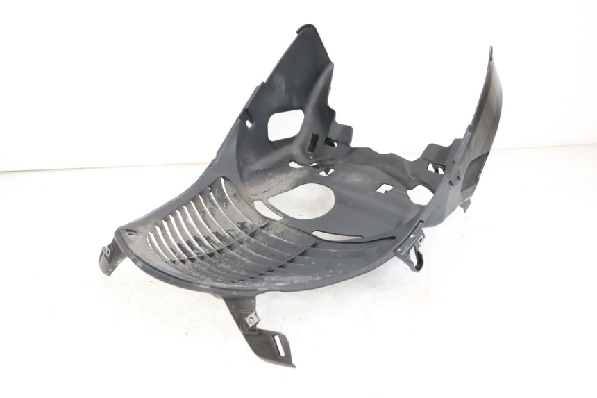 photo de GRILLE RADIATEUR YAMAHA X-MAX XMAX 125 (2010 - 2013) - Gros plan technique