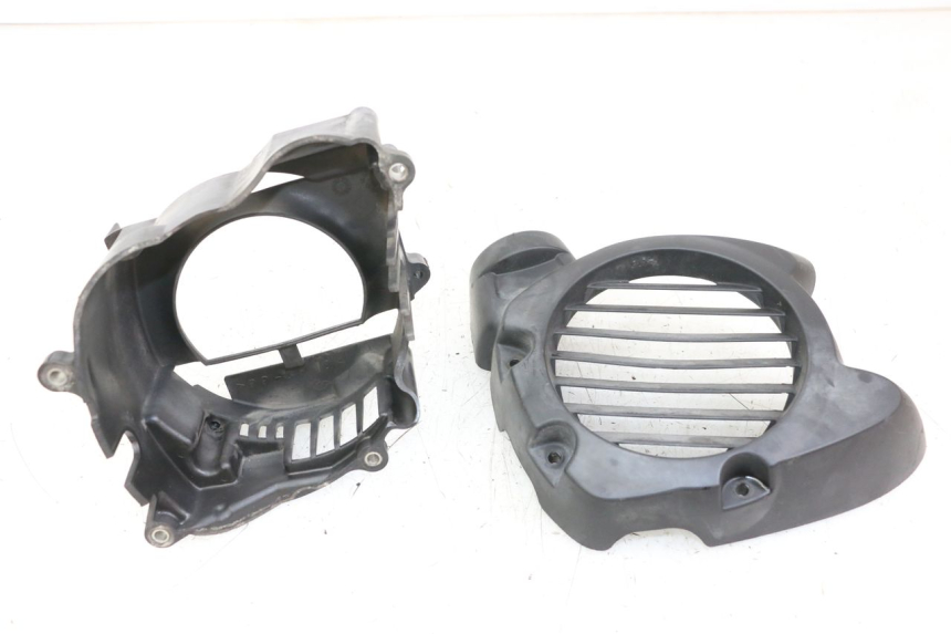 photo de GRILLE RADIATEUR YAMAHA NEOS NEO'S 4T 50 (2008 - 2016) - Détail de la pièce