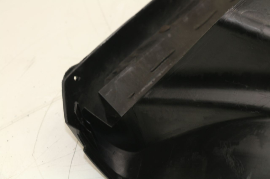 photo de GRILLE RADIATEUR YAMAHA YP MAJESTY ABS 400 (2007 - 2009) - Zoom état d’usage