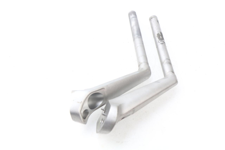 photo de GUIDON YAMAHA FJR ABS 1300 (2006 - 2012) - Autre angle de vue