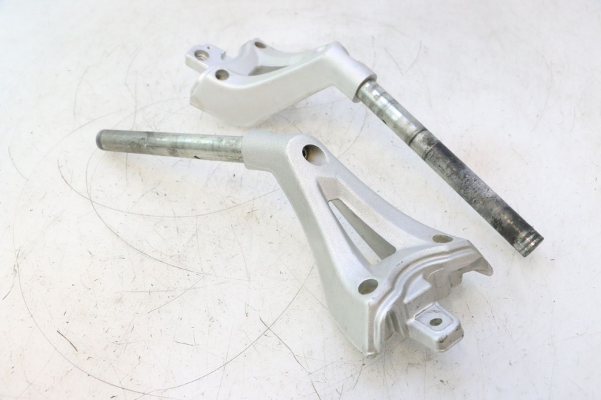 photo de GUIDON GILERA GP 800 (2007 - 2013) - Autre angle de vue