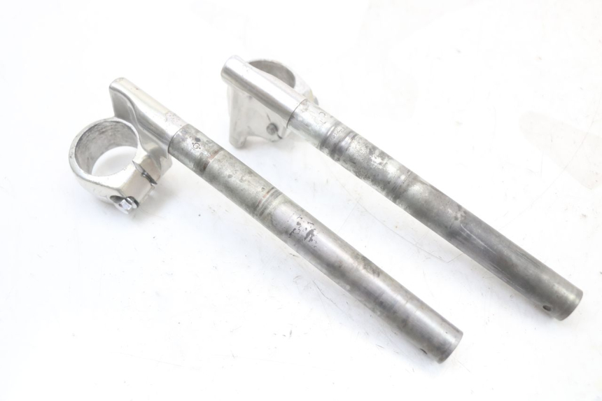 photo de GUIDON HONDA CBR F 1000 (1993 - 1996) - Autre angle de vue