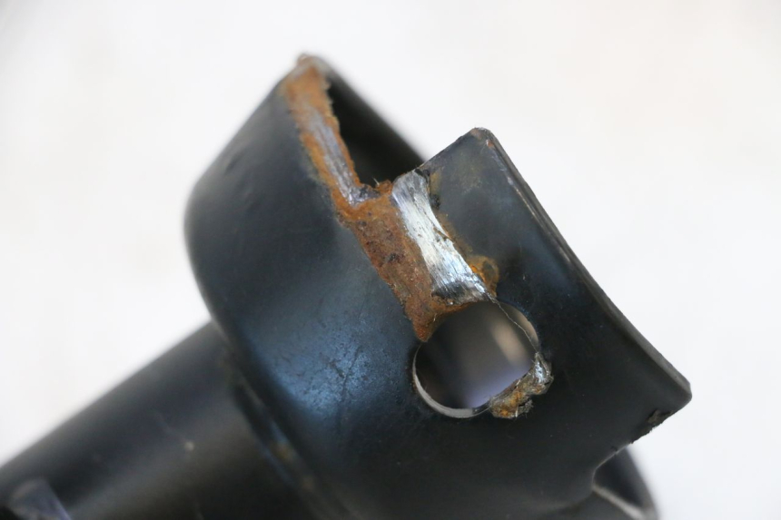 photo de GUIDON PEUGEOT SATELIS COMPRESSOR K15 125 (2006 - 2009) - Autre angle de vue