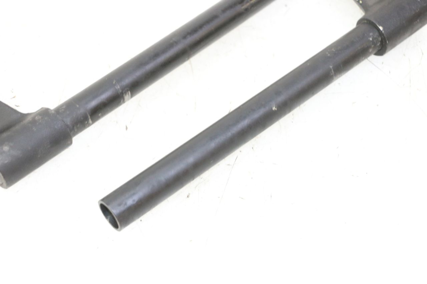 photo de GUIDON TRIUMPH SPRINT 900 (1995 - 1998) - Autre angle de vue