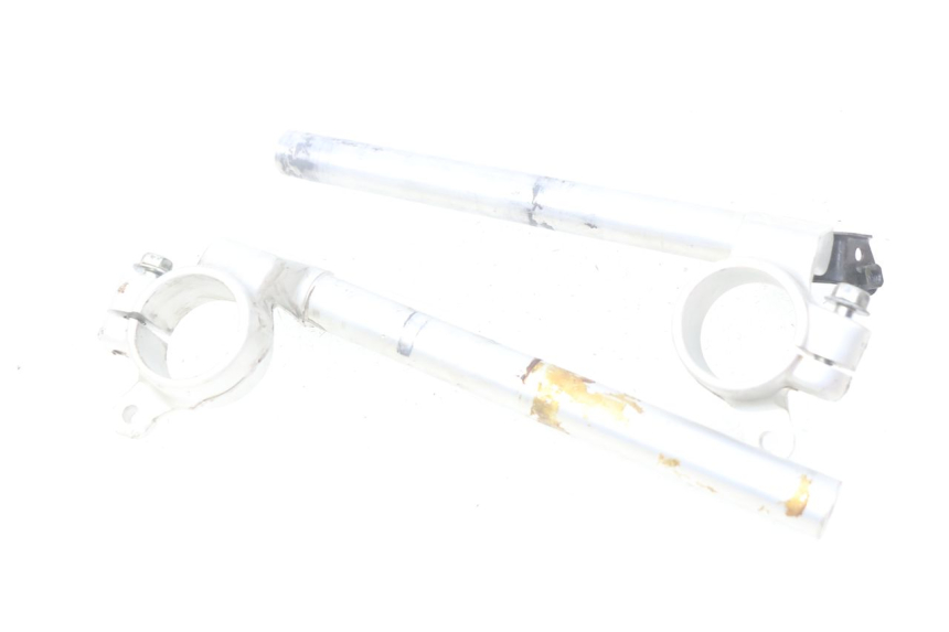 photo de GUIDON SUZUKI SV S 650 (1999 - 2002) - Gros plan technique