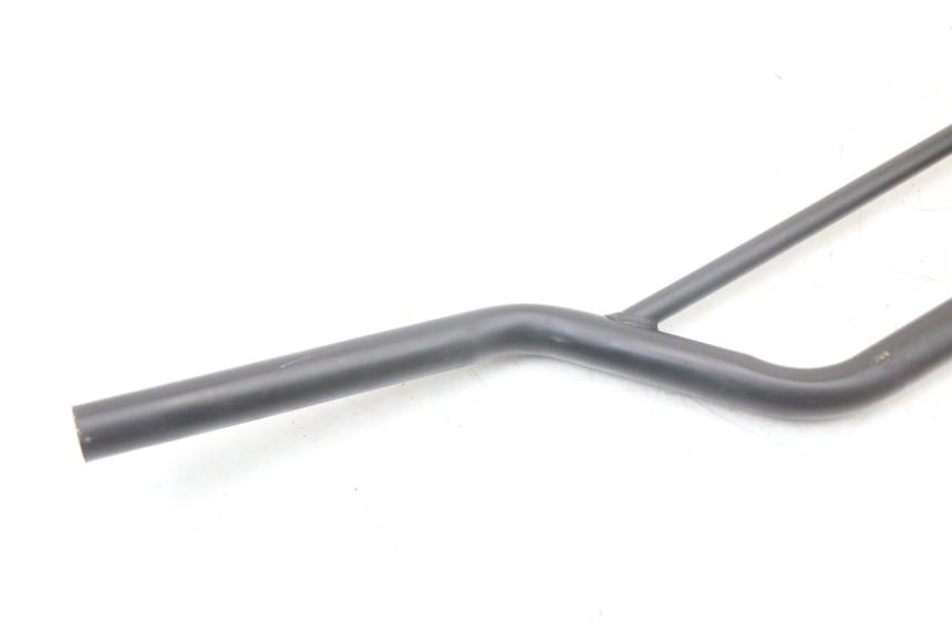 photo de GUIDON NITRO MOTORS THUNDER 125 - Points de fixation