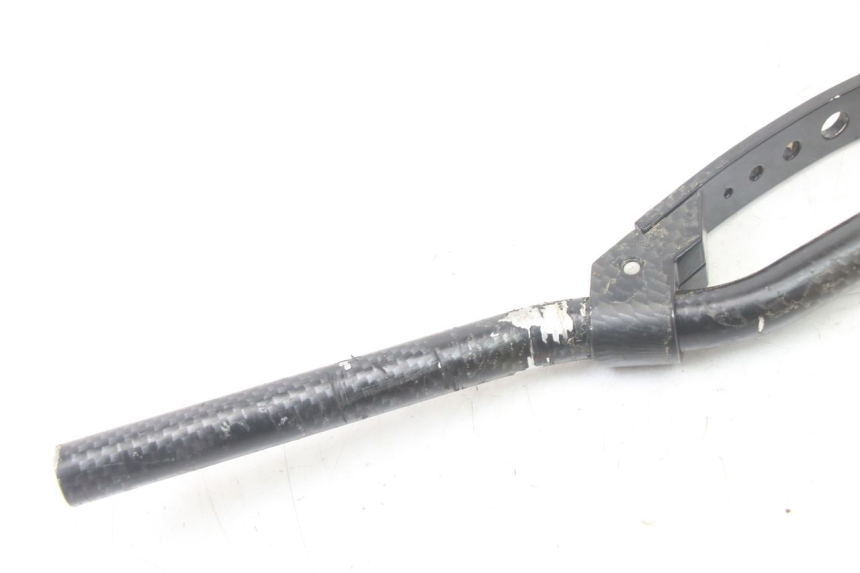 photo de GUIDON YAMAHA AEROX 50 (1997 - 2006) - Points de fixation