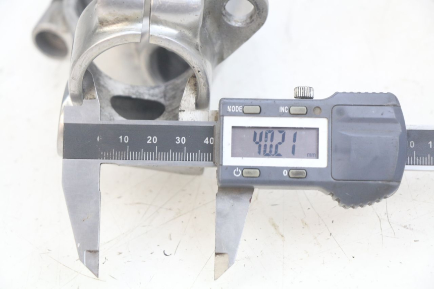 photo de GUIDON KAWASAKI ZX-6R ZX6R 600 (1995 - 1997) - Zoom état d’usage