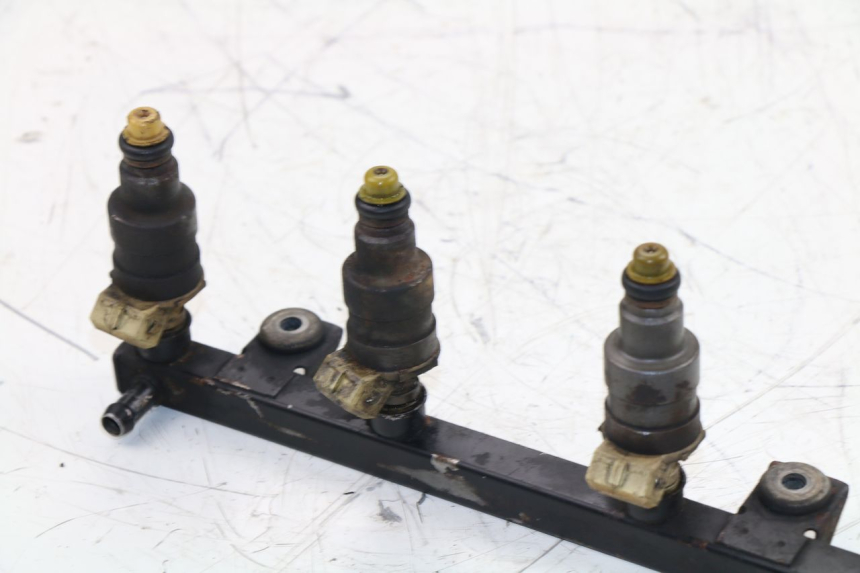 photo de INJECTEUR BMW K100 1000 (1982 - 1990) - Pièce contrôlée