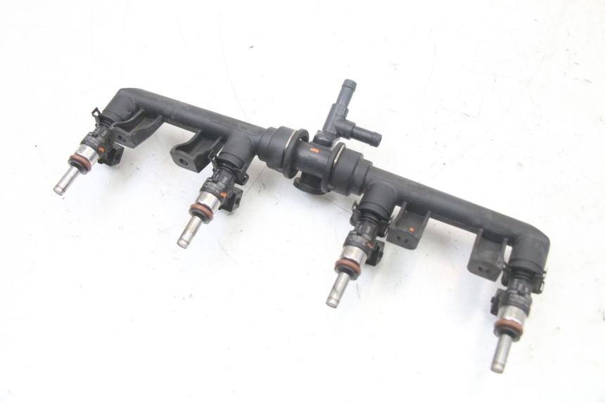 photo de INJECTEUR BMW S RR ABS S1000RR 1000 (2015 - 2018) - Vue d’ensemble