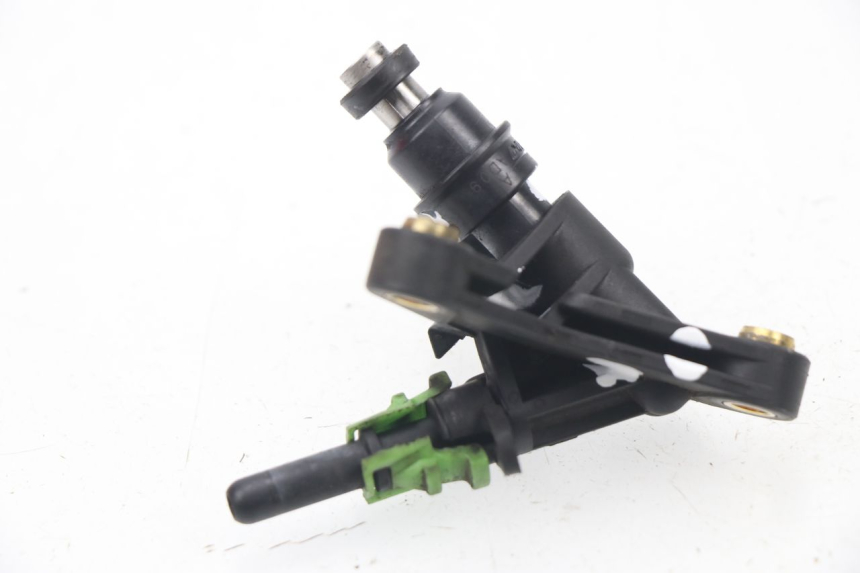 photo de INJECTEUR HONDA CBF 125 (2009 - 2015) - Vue principale