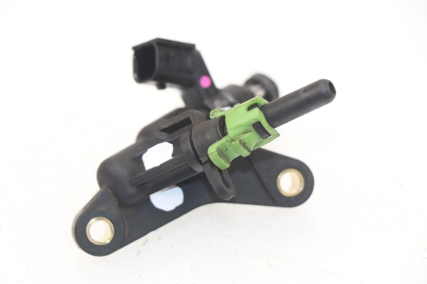 photo de INJECTEUR HONDA CBF 125 (2009 - 2015) - Points de fixation