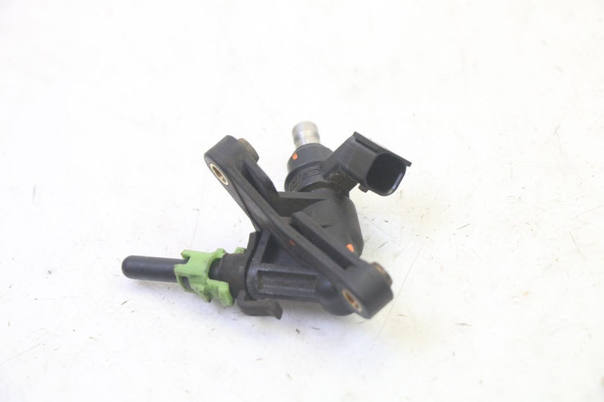 photo de INJECTEUR HONDA CBF 125 (2009 - 2015) - Zoom état d’usage